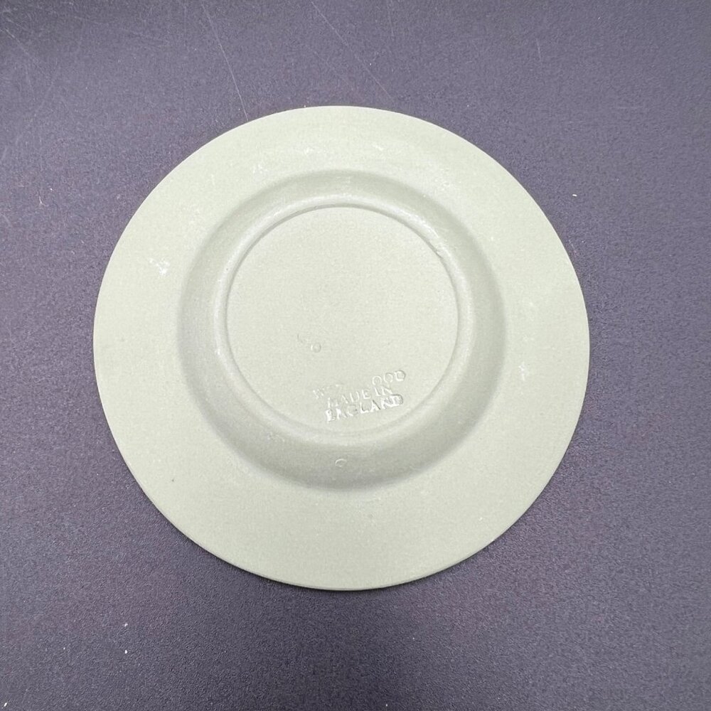 Vintage Wedgwood Jasperware Sage Green Ashtray, Round, Small, White, Dish W/ Box - Picture 7 of 10